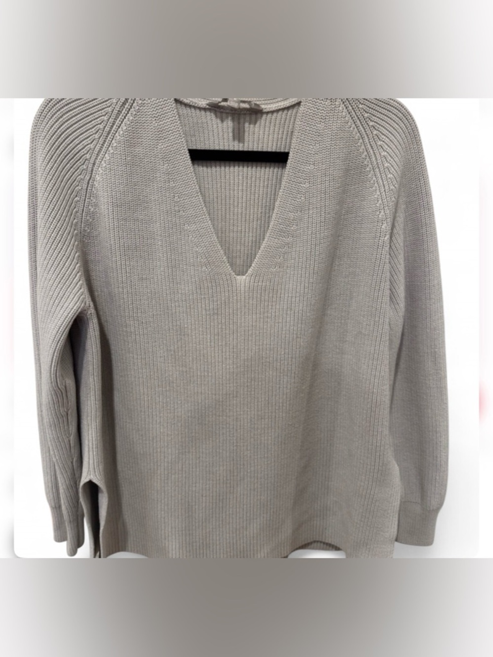 Athleta Light Gray / Off white V-Neck Knit Sweater